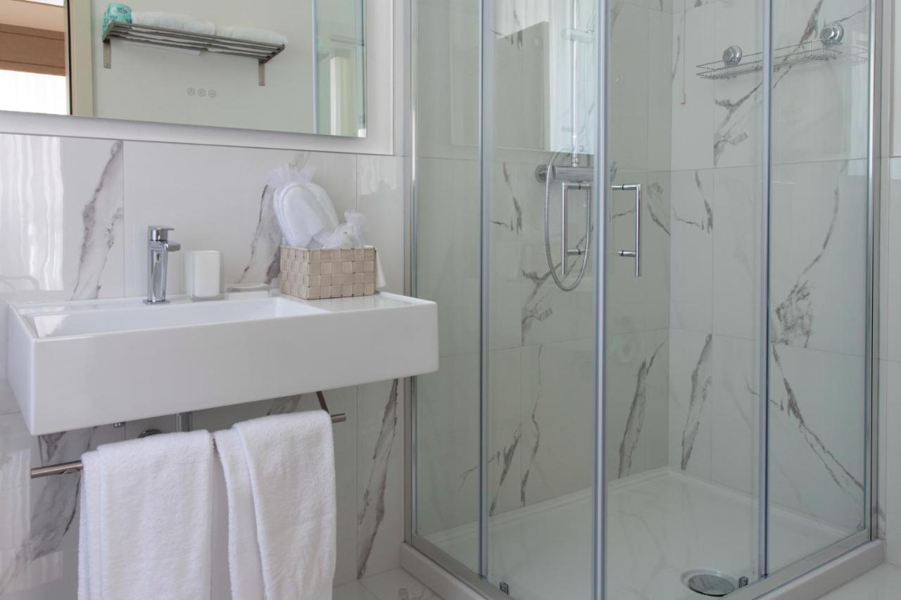 Hotel Olimpia Форте дей Марми Екстериор снимка