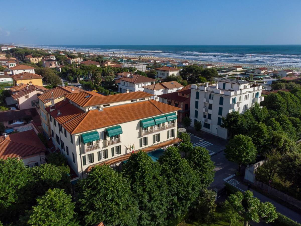 Hotel Olimpia Форте дей Марми Екстериор снимка