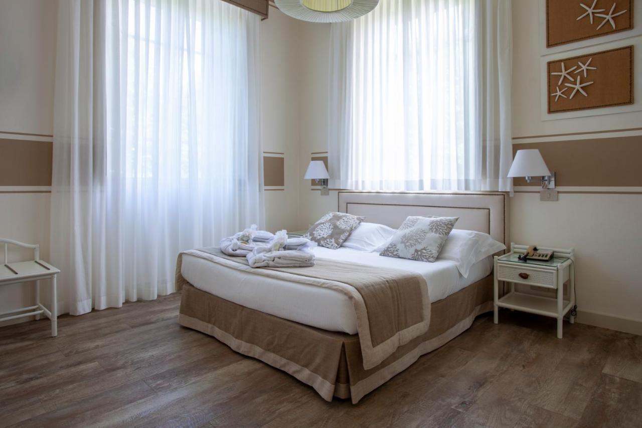 Hotel Olimpia Форте дей Марми Екстериор снимка