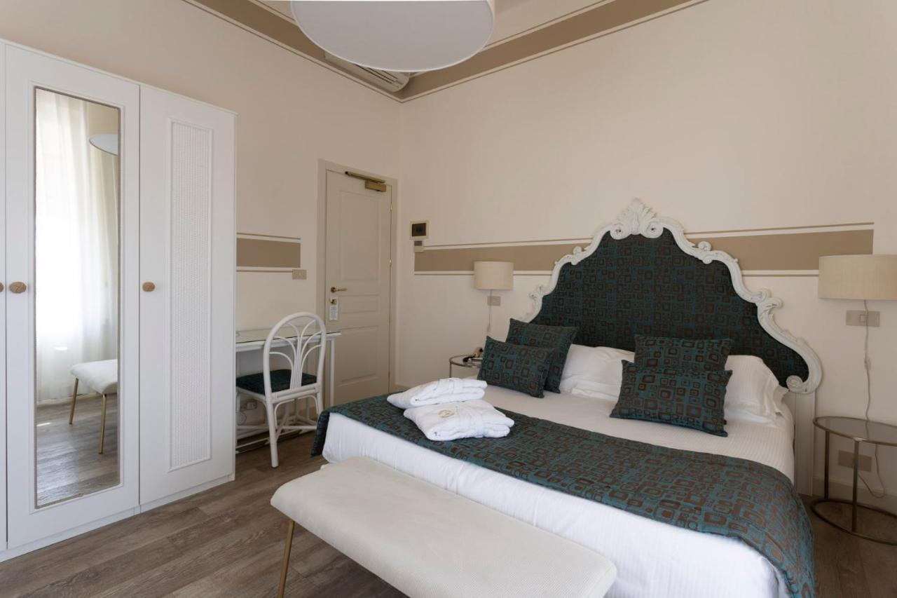 Hotel Olimpia Форте дей Марми Екстериор снимка