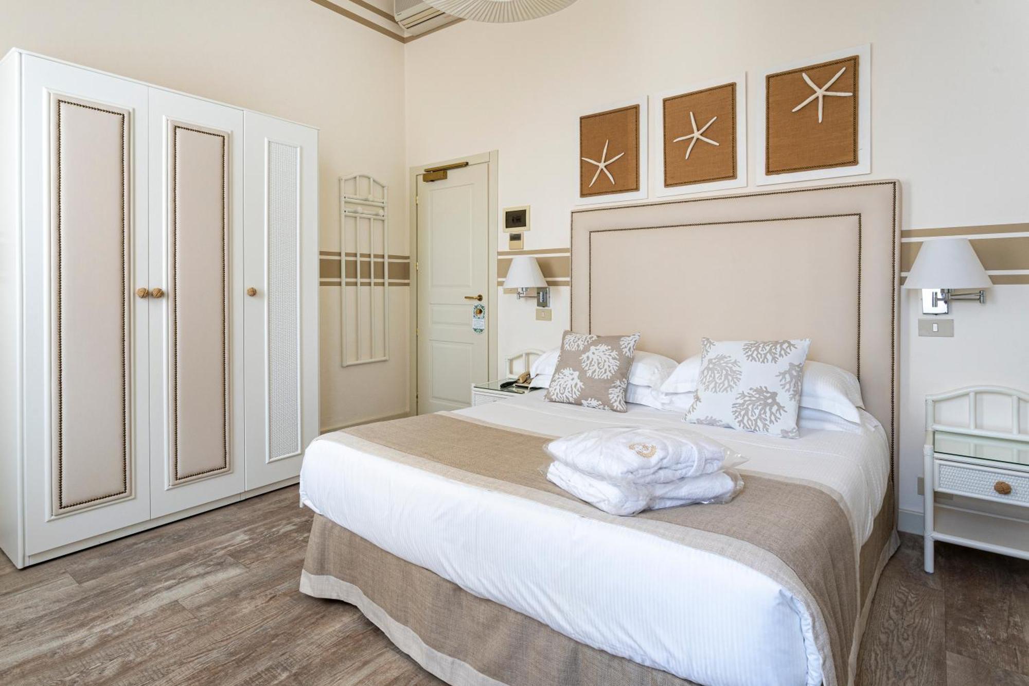 Hotel Olimpia Форте дей Марми Екстериор снимка